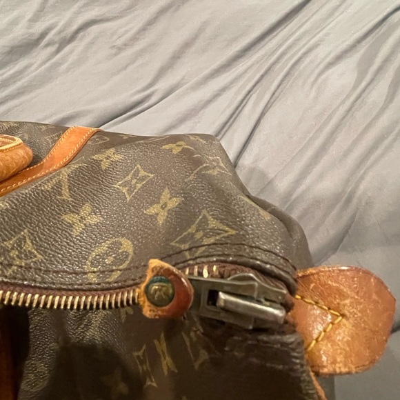 LV Monogram Keepall 45 - Picture 10 of 16